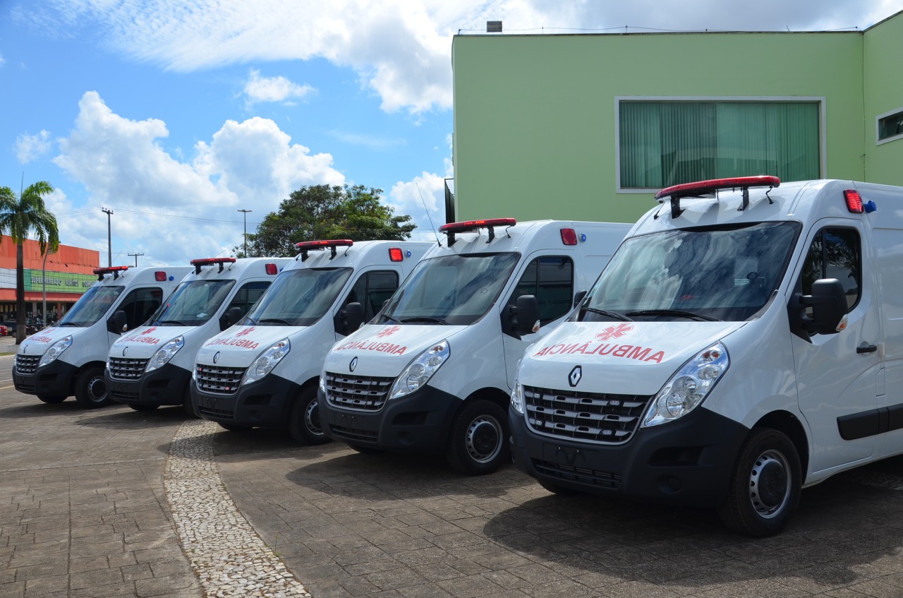 Ambulâncias são entregues para reforçar o combate à Covid-19