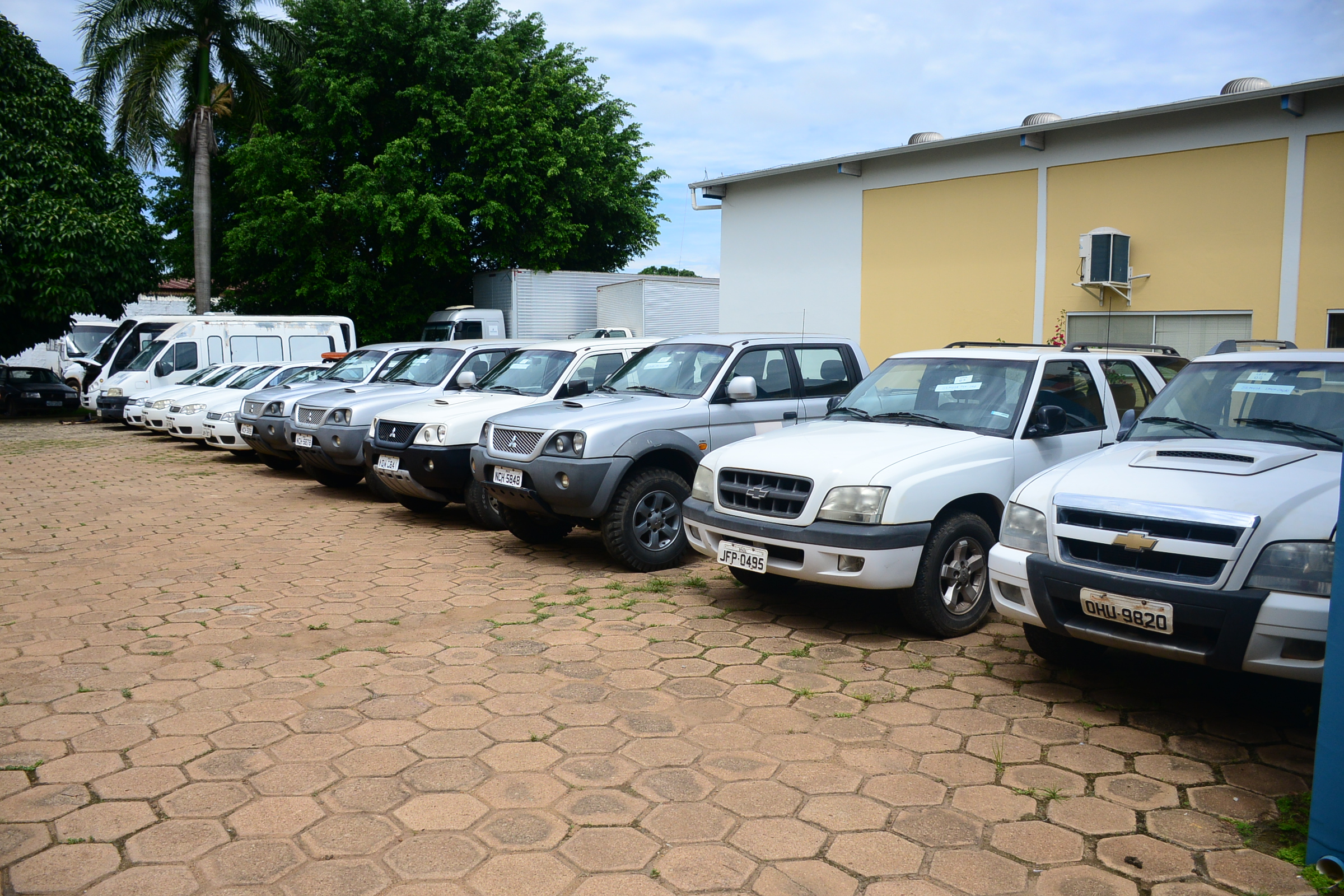 Carros são doados a entidades e órgãos públicos