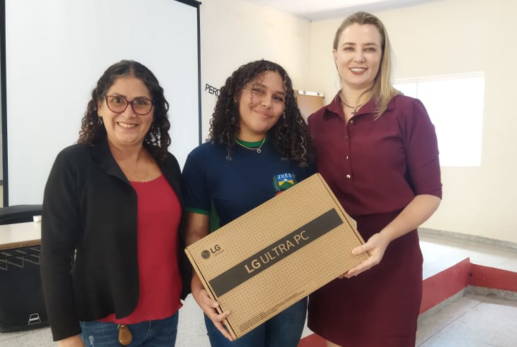 TRT-14 entrega prêmios do 1º Concurso de Redação da Comissão Regional de Combate ao Trabalho Infantil e Estímulo à Aprendizagem