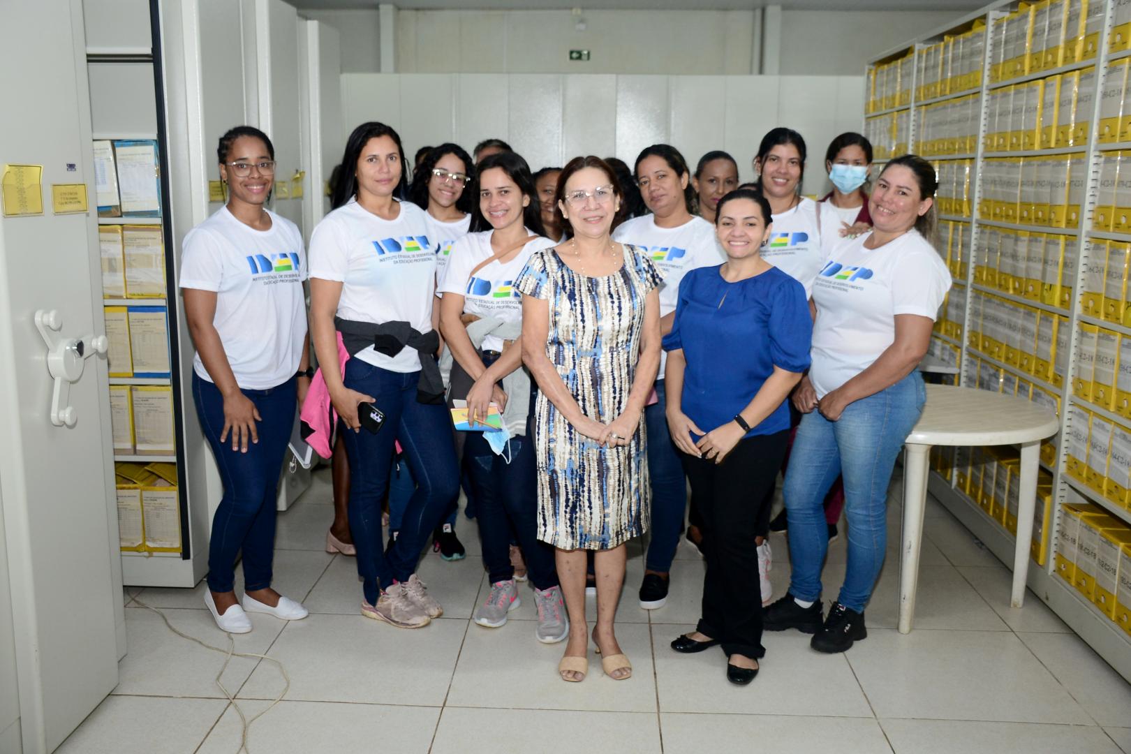 Arquivo Geral do TRT-14 recebeu visita de estudantes do Idep 