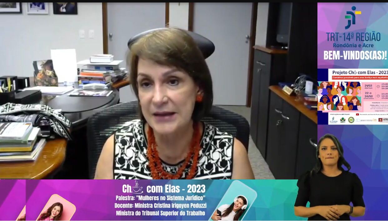 Imagem mostra a ministra Maria Cristina Peduzzi em imagem de video para o Youtube