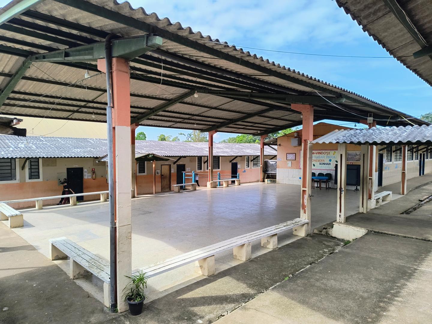 Espaço de recreação da Escola Dr. Oswaldo Pianna