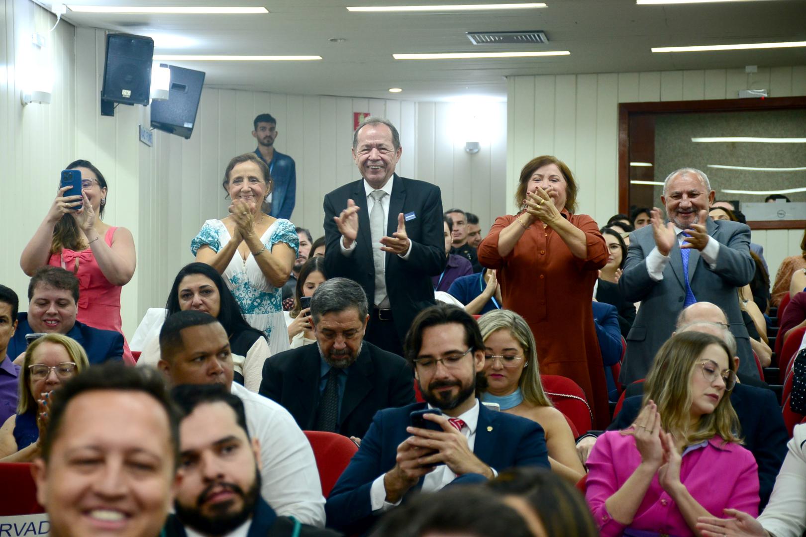 Novos(as) juízes(ízas) tomam posse na Justiça do Trabalho da 14ª Região