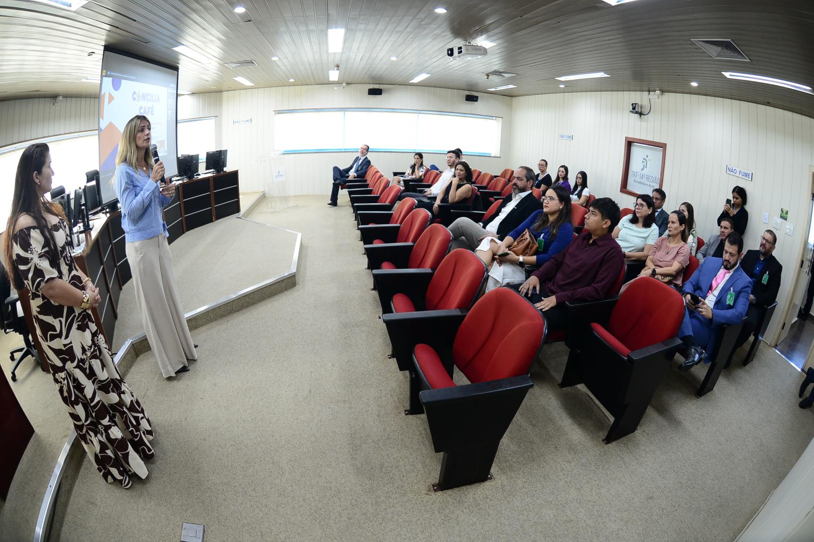 TRT-14 realiza primeira edição do Concilia Café em preparação à Semana Nacional da Execução Trabalhista