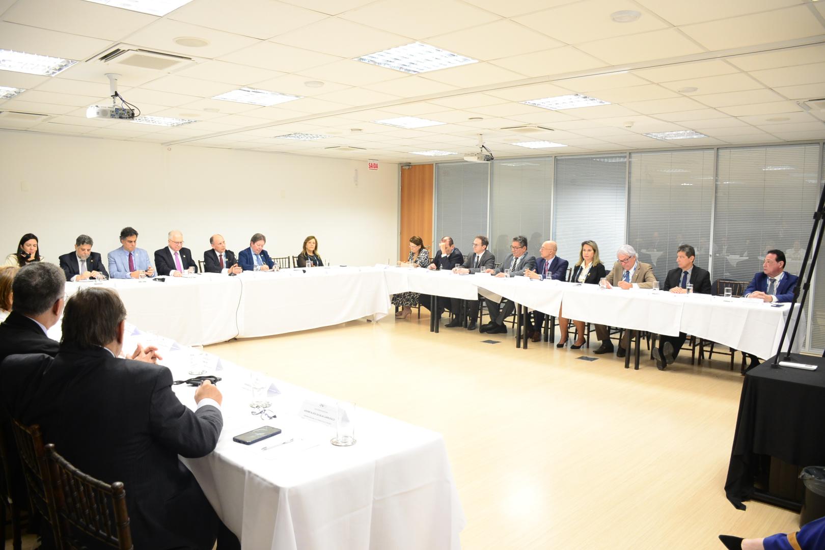 Reunião do presidente do CNJ, min. Edson Fachin, com presidentes de tribunais do trabalho