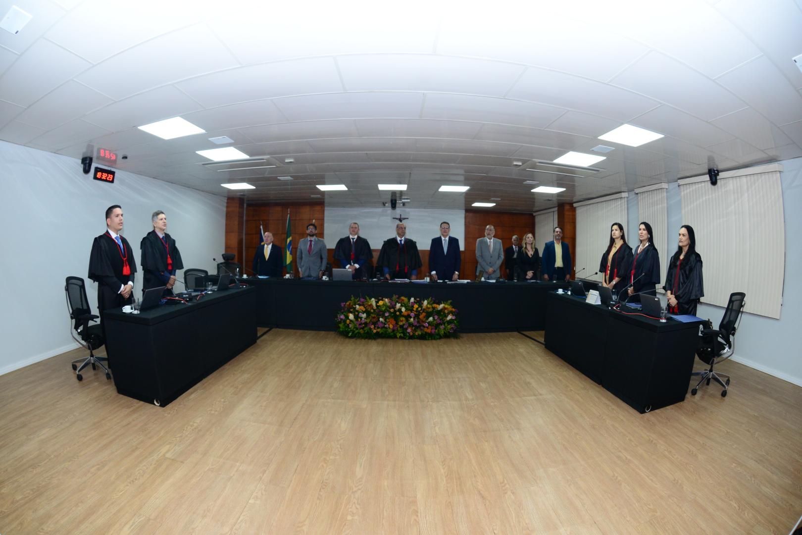 Desembargador Carlos Lôbo, representou a JT na sessão celebrativa do TJRO.