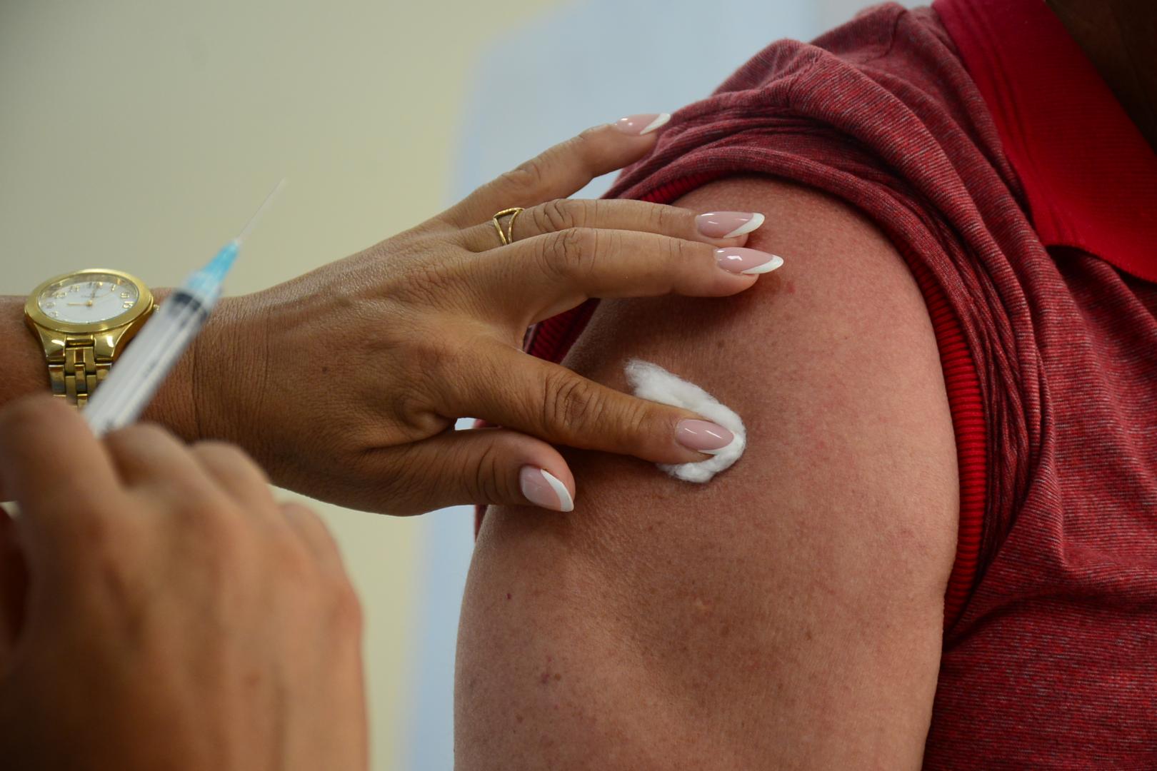 Campanha de vacinação para servidores e familiares