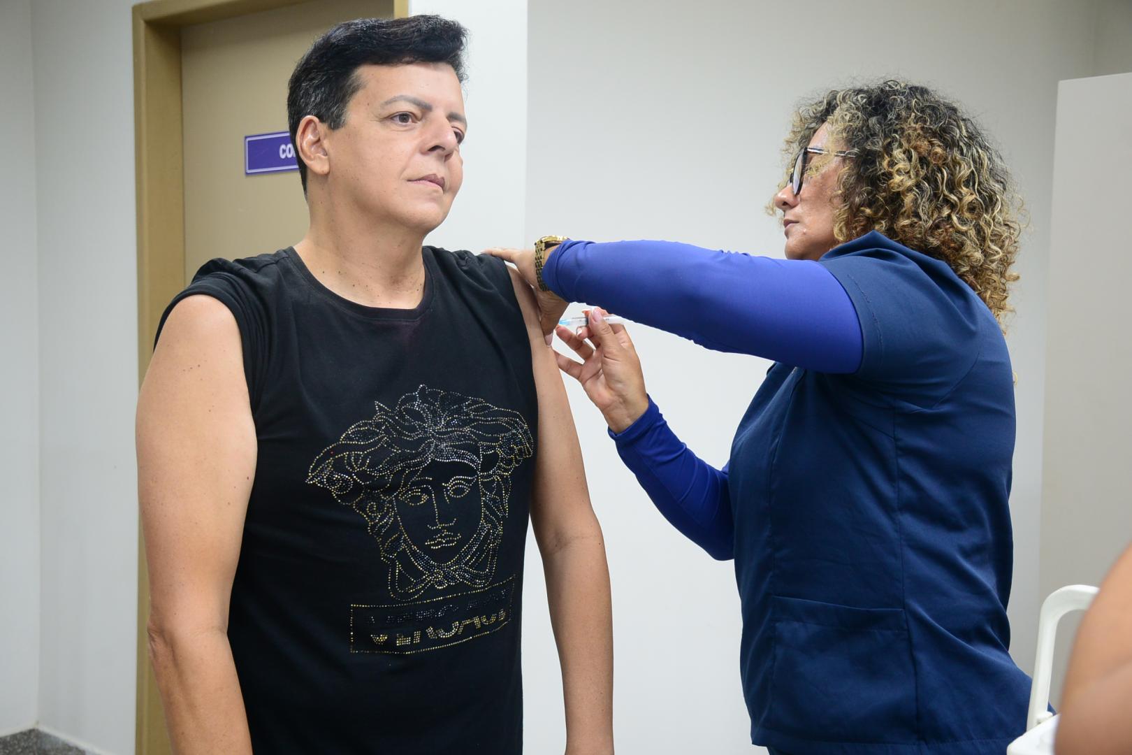 Campanha de vacinação para servidores e familiares