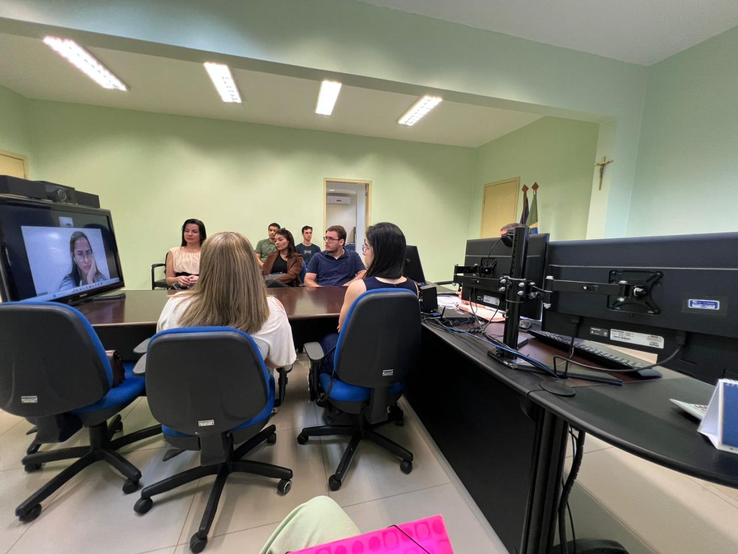 JT de Portas Abertas: Estudantes de Direito conhecem funcionamento da Justiça do Trabalho em Ouro Preto do Oeste (RO)